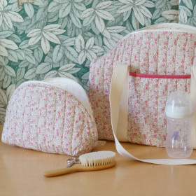 Trousse de toilette bébé matelassée Empress rose - Fabrication